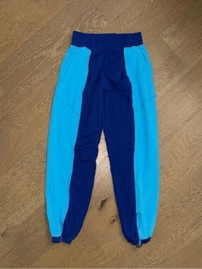 Body & Sol  Navy & Turquoise Panel Yoga Joggers